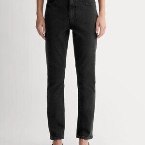 Everlane The Original Cheeky Jean Size 28 Crop in Washed Black